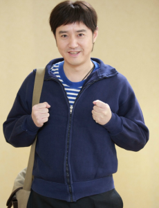 《一马换三羊》第1集剧情预告 巩大为不满新邻居闯入