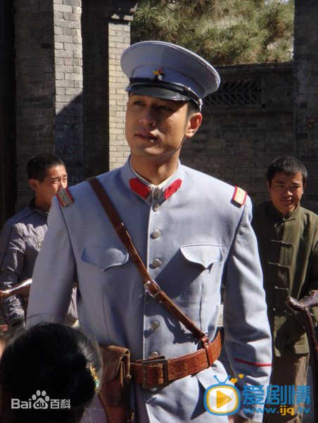 碧血书香梦沈碧云和万成军是什么关系?碧血书香梦沈碧云为何一直帮助万成军?