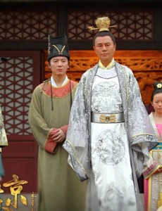 五鼠闹东京皇上明知庞太师罪大恶极为什么不杀掉他