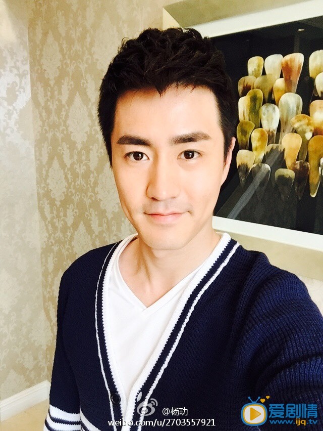 武神赵子龙诸葛亮扮演者杨玏写真生活照欣赏