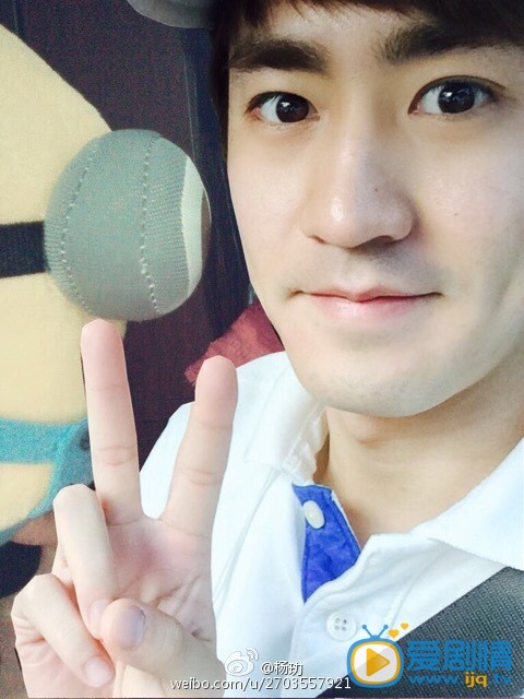 武神赵子龙诸葛亮扮演者杨玏写真生活照欣赏