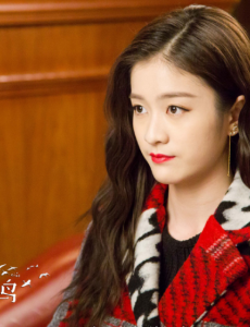 十五年等待候鸟 张雪迎海外归来 成熟魅力无以言表