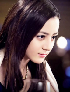 爱的阶梯在第几集中宋子涵发现张皓天和陈秋研在一起的？