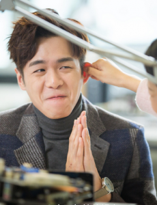 十五年等待候鸟第17集预告 裴尚轩房顶告白  黎璃感动落泪