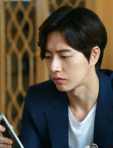 远得要命的爱情在第16集中孟初夏为什么把沈岸带回家见父母？