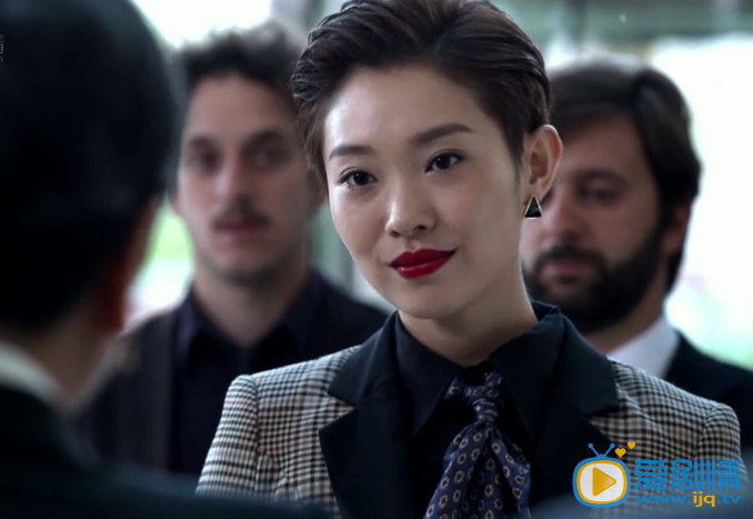 远得要命的爱情剧照