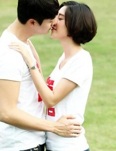 因为爱情有幸福热播 牛腩夫妇为青春代言