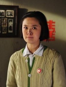 天伦第18集裴珍珠为什么要吃安眠片自杀？