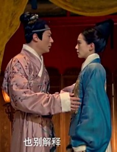 女医明妃传剧情介绍第32集预告 朱祁镇下跪向大明将士认错