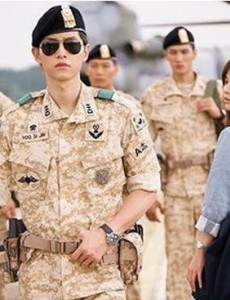 太阳的后裔热播其热度赶超《来自星星的你》