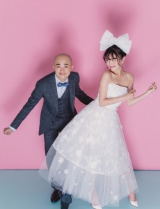 包贝尔、包文婧婚礼为双方父母献茶，二人频落泪