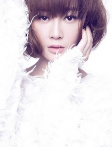 爱的阶梯张檬大秀”A4腰”公主照曝光