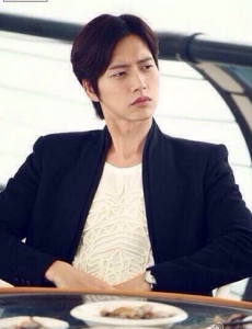 远得要命的爱情霸道总裁沈岸喜欢孟初夏吗？沈岸为什么会喜欢灰姑娘孟初夏？