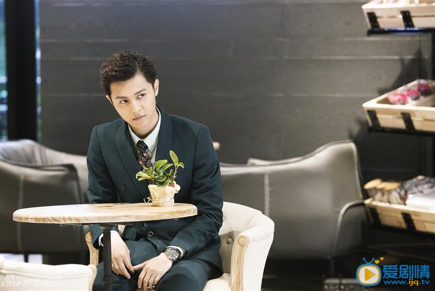 爱人的谎言热播 邱胜翔为戏化身拼命三郎