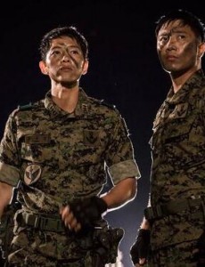 太阳的后裔全能医生姜暮烟医术脱离现实，借位接吻