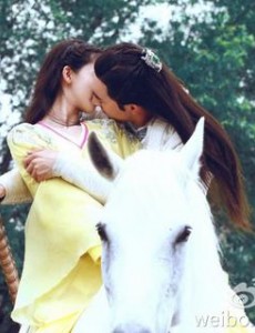 武神赵子龙夏侯轻衣和赵云是怎么认识的？夏侯轻衣和赵云在一起了吗？夏侯轻衣最后的结局是什么？