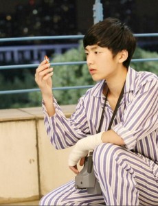 爱人的谎言剧情介绍第18集预告：易奕为难福康公司